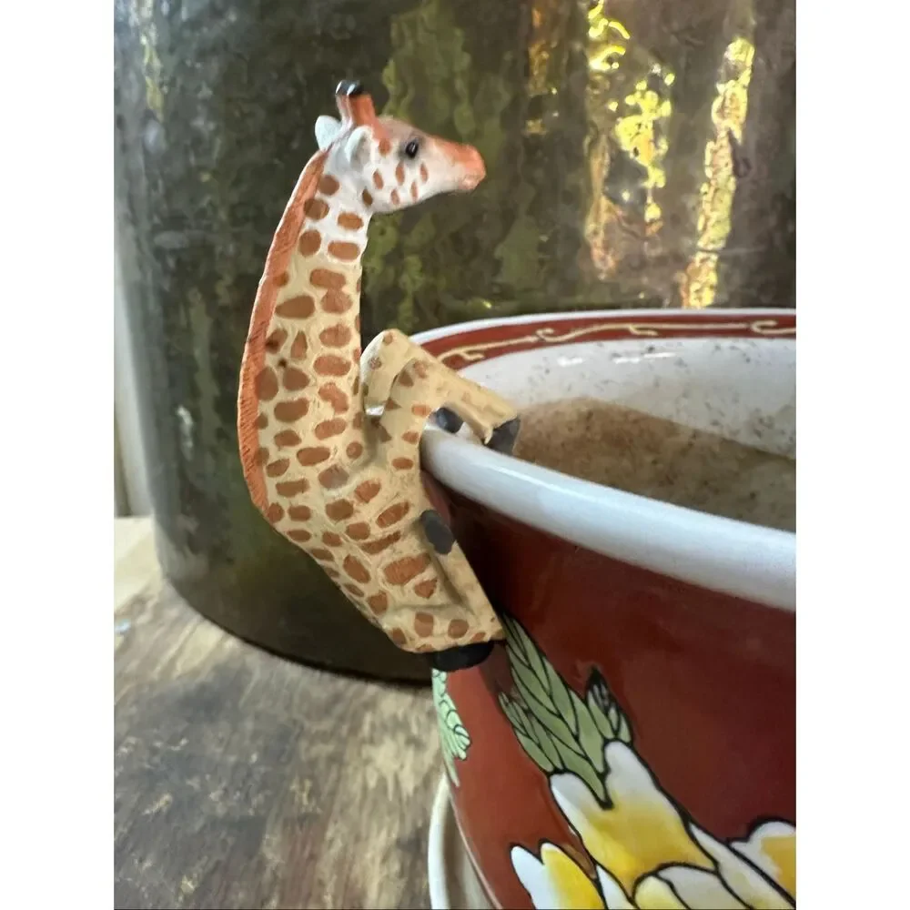 Land & Sea Nature Series Giraffe Pot Hugger Figurine Garden Planter Decor - Picture 2 of 4